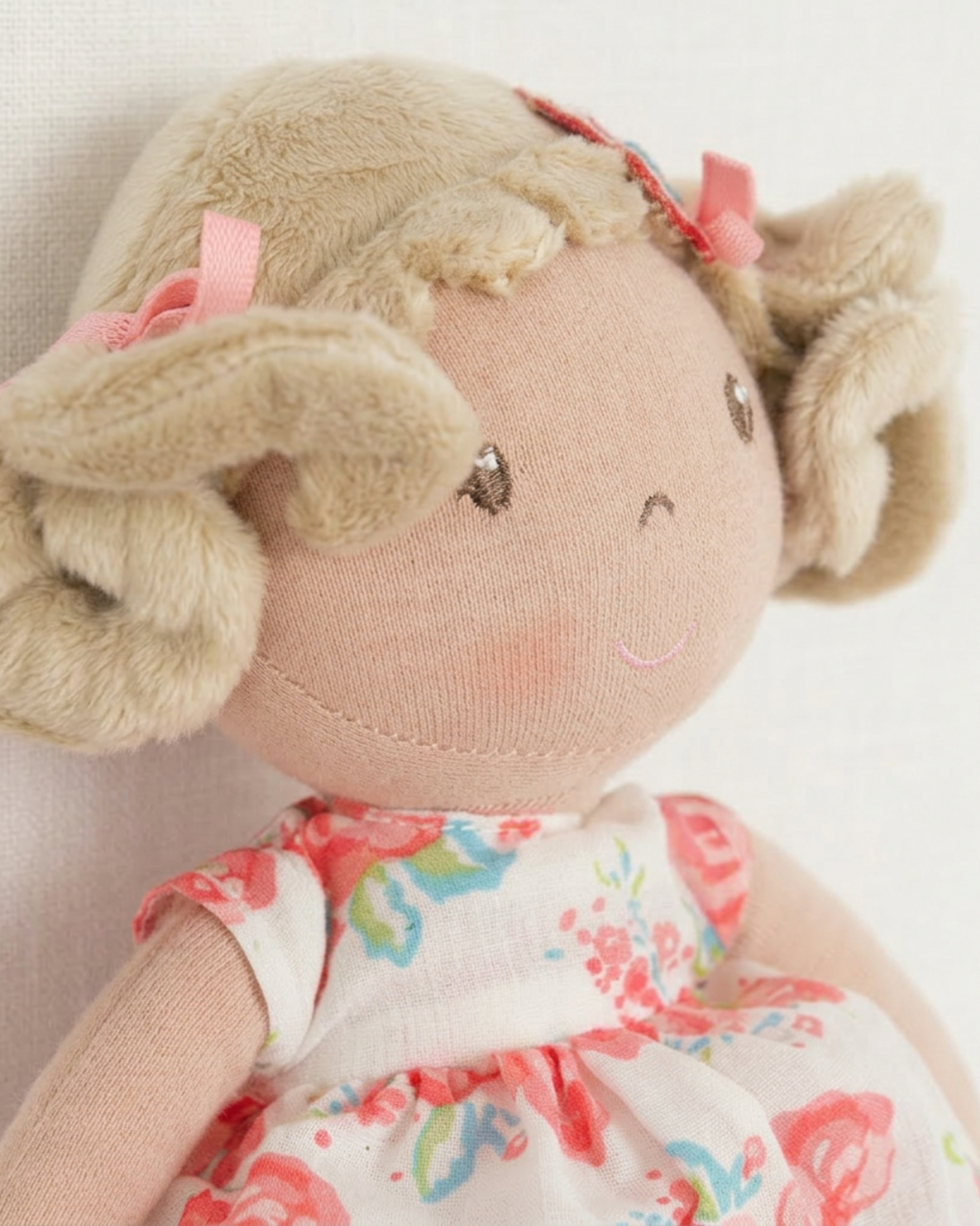 Dockan Elsa 25 cm